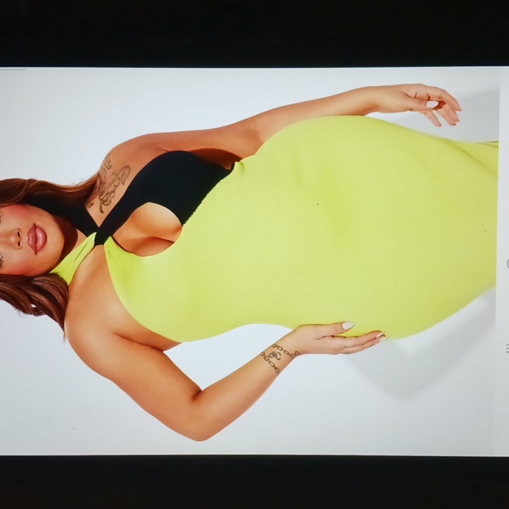 Dress - Picture 3 of 4